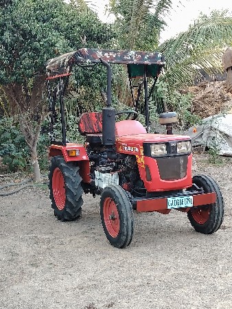 યુવરાજ ટેકટર