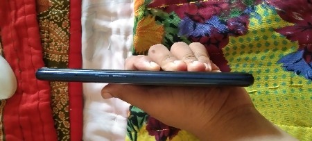 મોબાઈલ વેચવાનો છે. realme