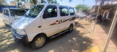 eeco ગાડી વેચવાની છે 2019 નું મોડલ