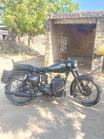 2 owner 
1999 nu model
