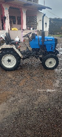 મીની ટેકટર વેચવાનું છે