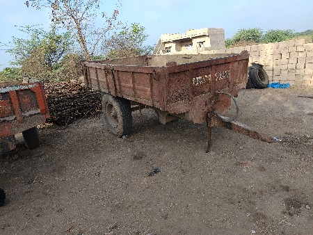 જૂનું ટેલર વેચવાની છે