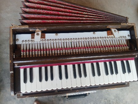 હાર્મોનિયમ