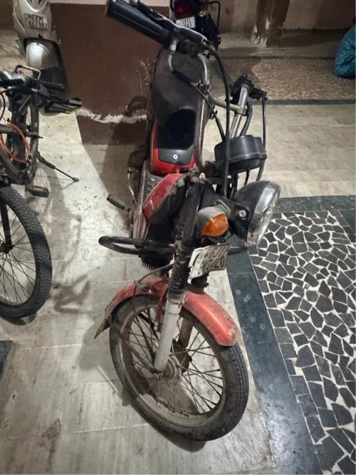 TVS XL100