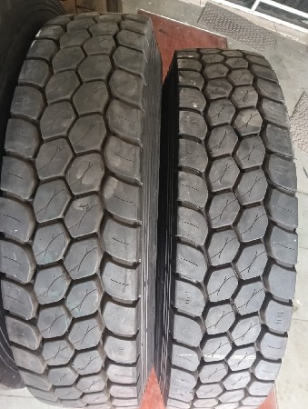 Radial ટ્રક ટાયર  1000-20.  11-20