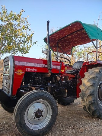 મેસી 241