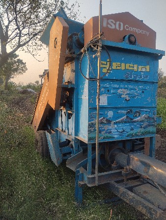વૃંદાવનનુંથ્રેસર છે