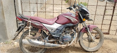 વેચવાનું છે ટુ વ્હીલર