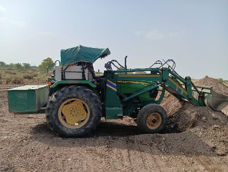 લોડર વેચવાનું સે
