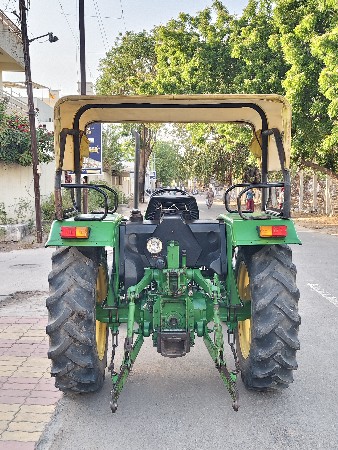 John deer 5038 D