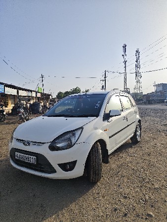 ford Figo 2012 taitanium