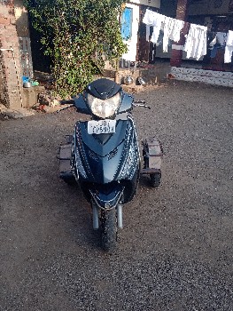 હીરોનું મેસ્ટ્રો વેચવાનું છે