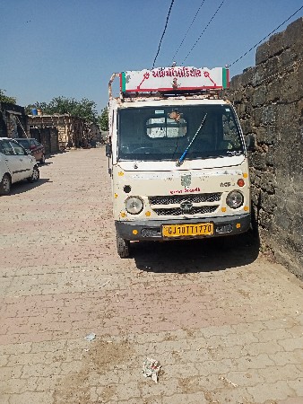 છોટા હાથી વેચવાનું છે