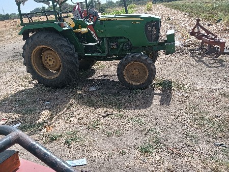 John Deere tractor vechava nu