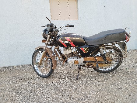 SUZUKI