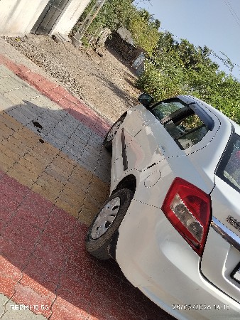 વેચવાની છે