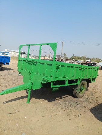વેચવાની છે