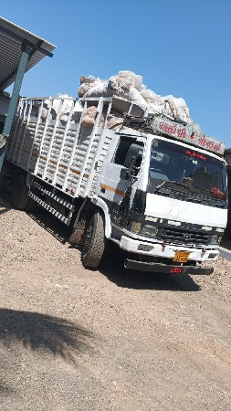 TATA 1109