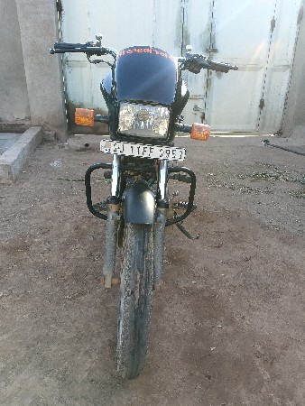 cd Deluxe વેચવાનું છે
