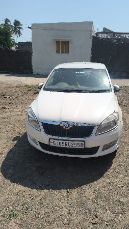SKODA RAPID (2016)