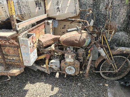 રિક્ષા વેચવાની સે