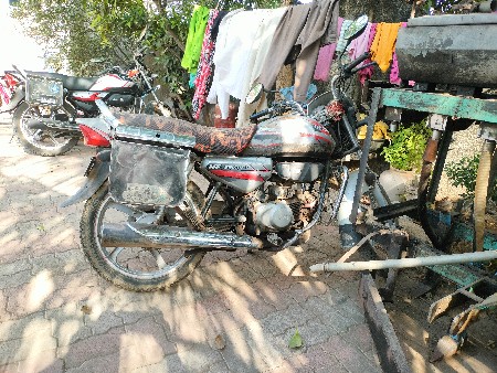 1 ગાડી વેચવાની છે