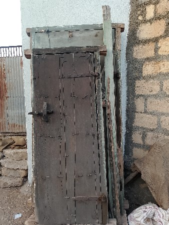 લાકડાના ૩ બારસાખ કમાણી
