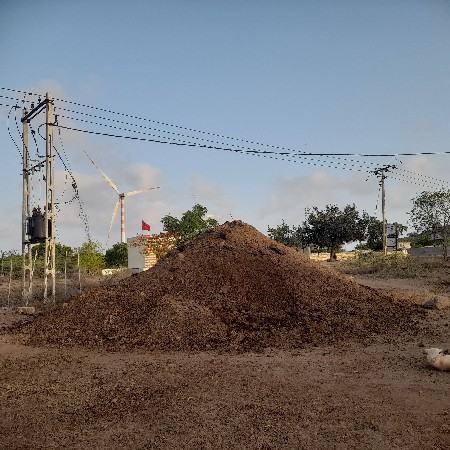 ભેસુનુ ખાતર  વેચવા નુ છે