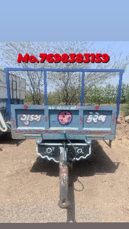 લારી (ટ્રેલર) વેચવાની છે.