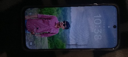 ફોન વેચવાનો છે.