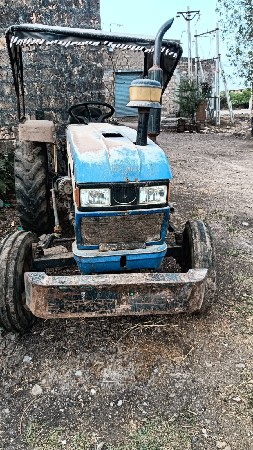આઈસર 33