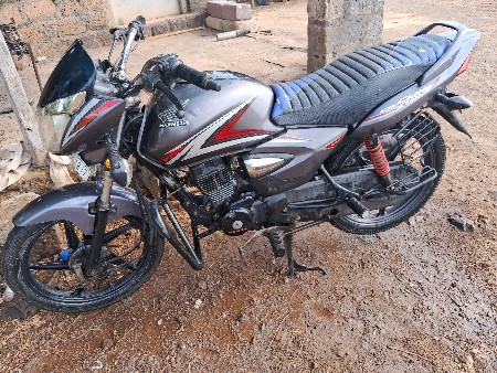 c b સાઈન વેચવાની છે