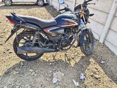 C.B SHINE  bike