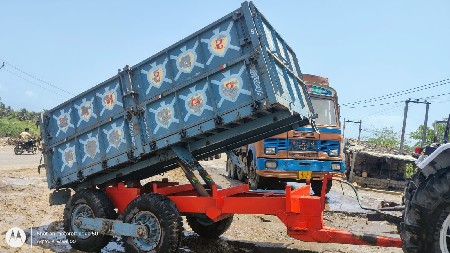 ટ્રેકટર ટ્રોલી