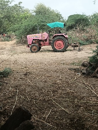 ટ્રેક્ટર વેસવાનુછે મોડેલ ૧૧ડેકડરવેશ