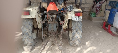 સ્વરાજ મીની ટેકટર વેચવાનું છે