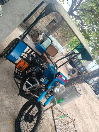 વેચવાનો છે