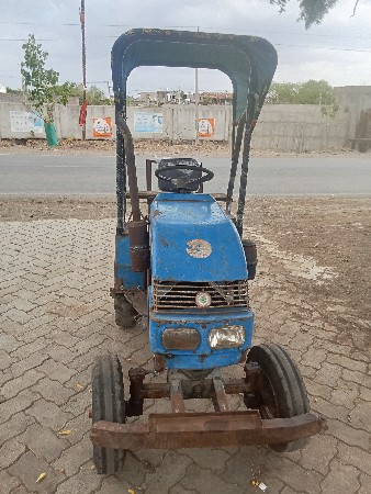 મિની ટ્રેક્ટર વેસવાનુ છે 10.5