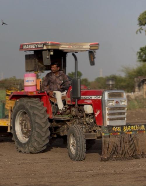 Massey 9000