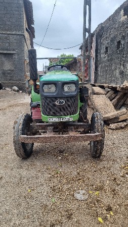 caption Tractor 200 di