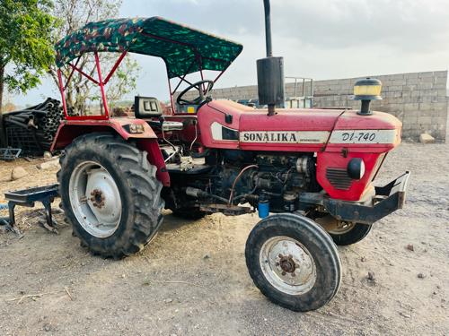 સોનાલીકા 740