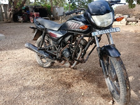 મોટરસાઇકલ વેચવાનું છે.