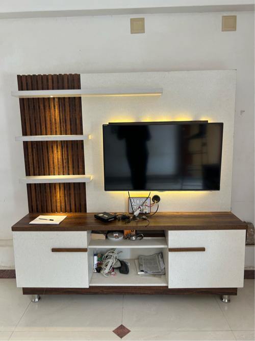 Tv stand