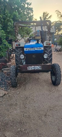 ટ્રેક્ટર વેસવાનુ છે