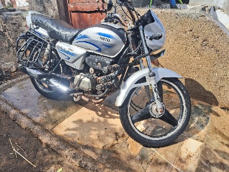 2013 નૂ મોડેલ છે