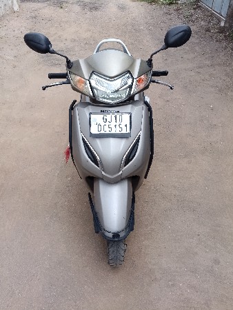 હોન્ડા એકટીવા 5g વેચવાનું છે