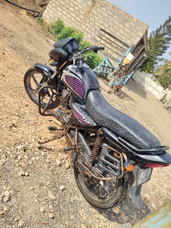 2016 નું મોડેલ છે.