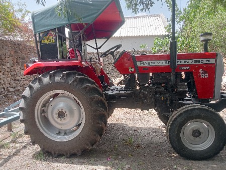 ટ્રેક્ટર નવું છે