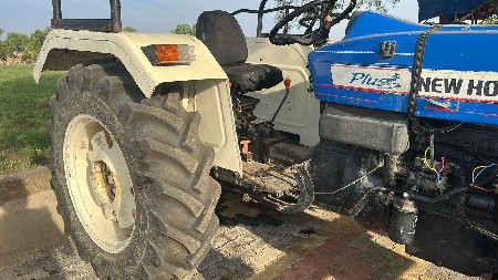 NEW HOLLAND 3230 NX