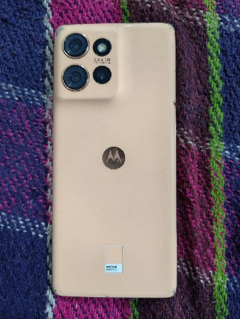 Motorola edge 50 phone vechva no ch